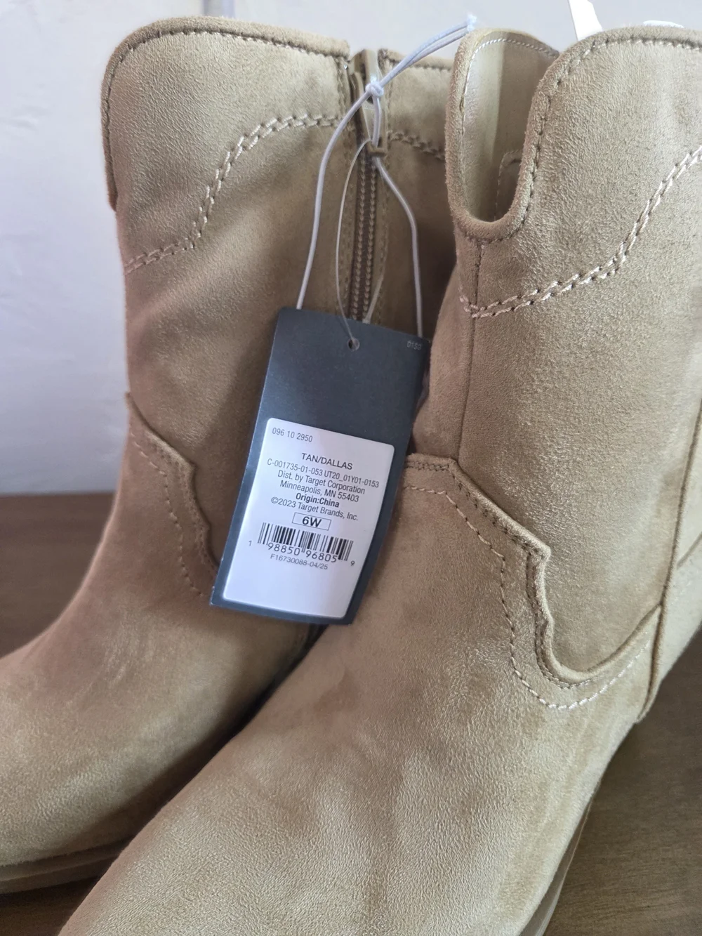 Universal Thread suede ankle